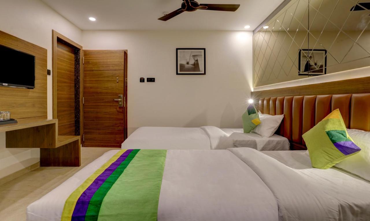Treebo Castle Rock Inn Mumbai Exterior photo